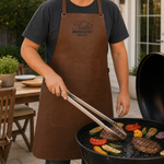 Cargar imagen en el visor de la galería, Mandil Premium de Cuero Rubio Monocoat – Carpintería y Parrilla
